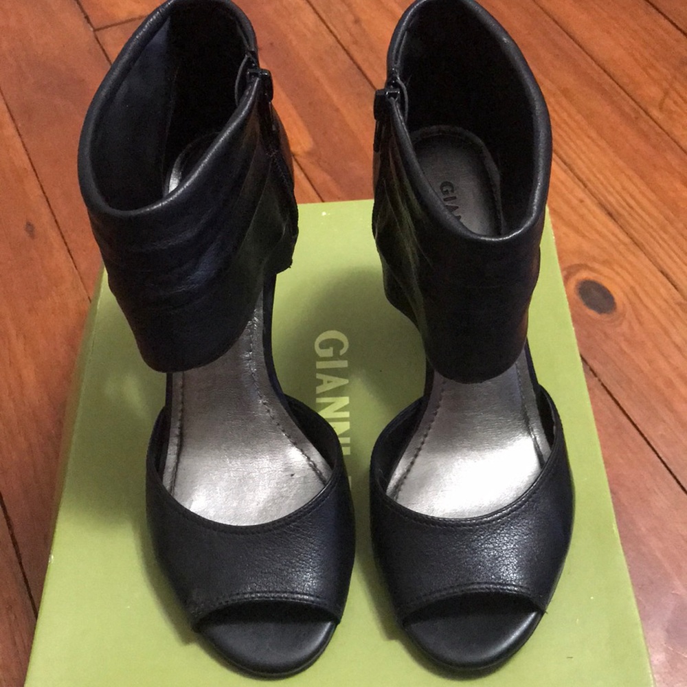 Black heels